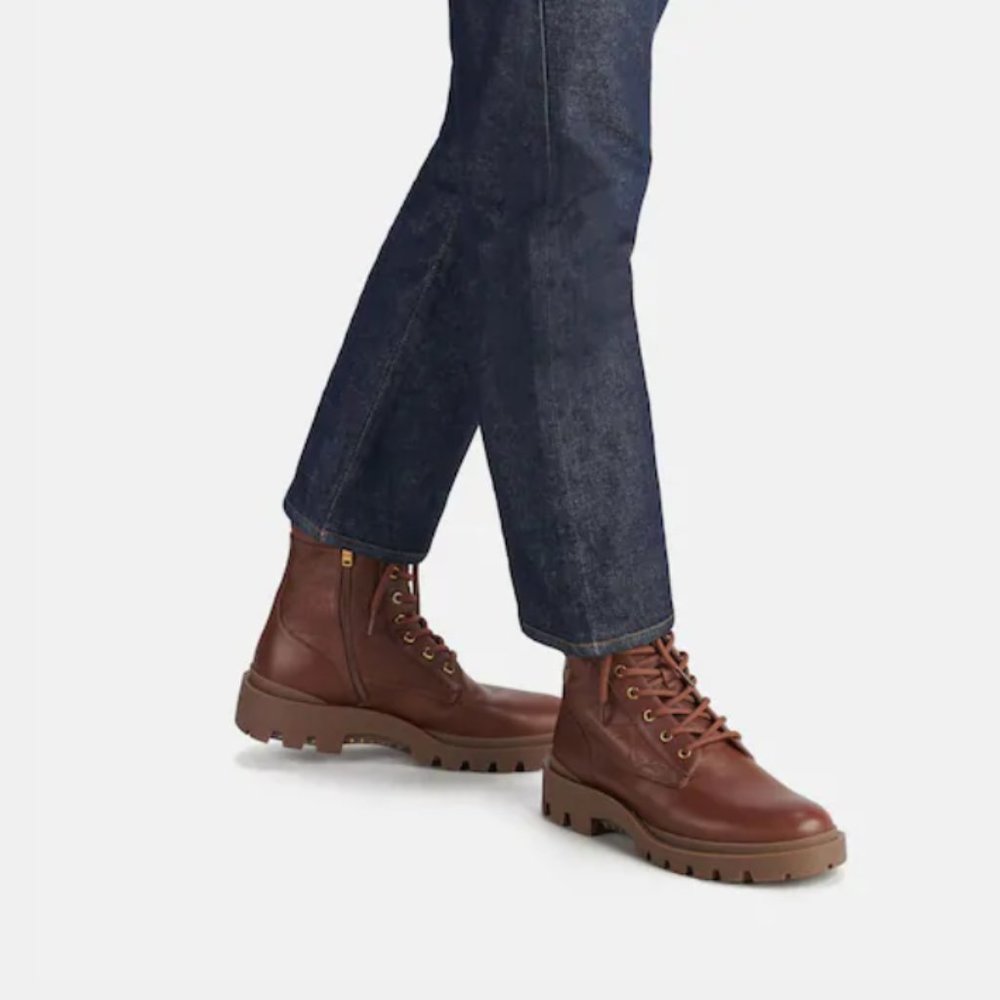 NWT COACH SADDLE SIGNATURE CITYSOLE BOOTS